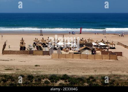 Der Strand Sidi Kacem vor dem Restaurant Ocean, Tanger, Marokko, Juli 2010. Foto von Stephane Lemouton/ABACAPRESS.COM Stockfoto