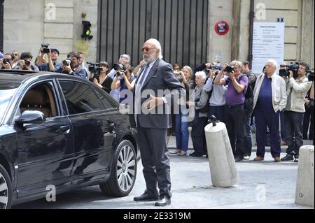 Jean-Pierre Marielle assiste aux funerailles de Bruno Cremer a l'eglise Saint-Thomas d'Aquin a Paris, France le 13 Aout 2010. Foto von ABACAPRESS.COM Stockfoto