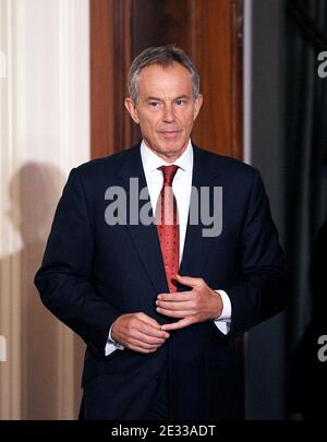 Der ehemalige britische Premierminister Tony Blair nimmt am Friedensgespräch im Nahen Osten im Ostsaal des Weißen Hauses in Washington, DC, USA, am 1. September 2010 Teil. Die ersten direkten Gespräche zwischen Israel und den Palästinensern sollen am 2. September im Außenministerium beginnen. Foto von Olivier Douliery/ABACAPRESS.COM Stockfoto