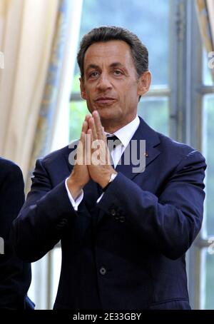 Der französische Präsident Nicolas Sarkozy wird während der Eid-Zeremonie des neuen Mitglieds des französischen Verfassungsrates (Conseil Constitutionnel) Claire Bazy Malaurie am 7. September 2010 im Elysee-Palast in Paris, Frankreich, dargestellt. Foto von Christophe Guibbaud/ABACAPRESS.COM Stockfoto