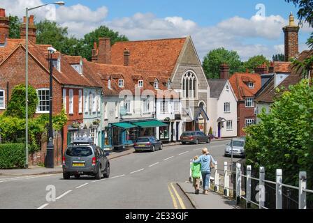 Blick auf Brücke Straße von der Brücke, Newbury, Berkshire, England, Vereinigtes Königreich Stockfoto