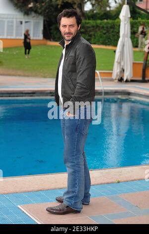 Filippo Timi nimmt an einer Porträtsitzung im Excelsior Hotel im lido Teil, während der 67. Filmfestspiele von Venedig am 7. September 2010 im Palazzo del Casino in Venedig, Italien. Foto von Nicolas Genin/ABACAPRESS.COM Stockfoto