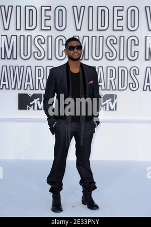 Usher nimmt am 2010 12. September 2010 an den Video Music Awards im Nokia Theater in Los Angeles, Kalifornien, Teil. Foto von Lionel Hahn/ABACAPRESS.COM. (Bild: Usher) Stockfoto