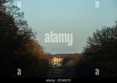 Die Royal Ballet School (The White Lodge) im Richmond Park London im Winter. Stockfoto