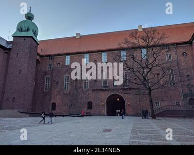 Stockholm, Schweden - April 19 2019: Der Blick auf das Rathaus oder Stadshuset Innenhof am 19 2019. April in Stockholm Schweden. Stockfoto