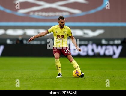 London Stadium, London, Großbritannien. Januar 2021. English Premier League Football, West Ham United versus Burnley; Erik Pieters of Burnley Credit: Action Plus Sports/Alamy Live News Stockfoto