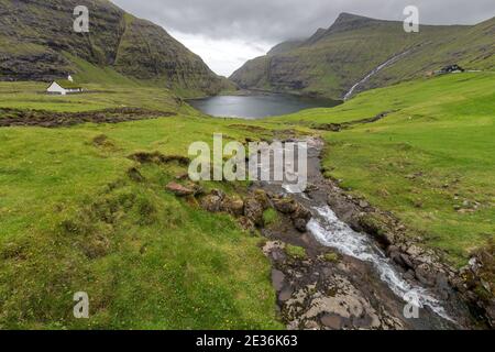 Kirche & Einlass, Saksun Dorf, Eysturoy Insel, Färöer Inseln Stockfoto