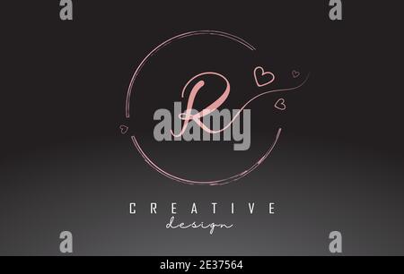 Handgeschriebenes R Buchstabe Logo Design mit Staub rosa Aquarell Ring und Outline Herzen. Logo „Creative R Letter“. Stock Vektor