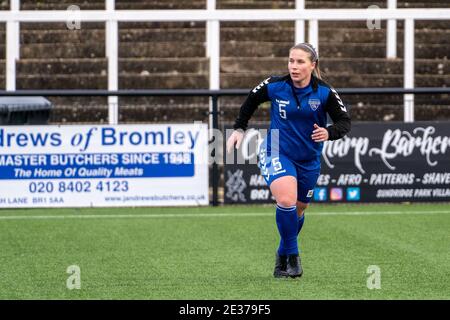 Sarah Wilson (#5 Durham) vor dem FA Women’s Championship Match zwischen Crystal Palace und Durham in Hayes Lane in Bromley. Stockfoto