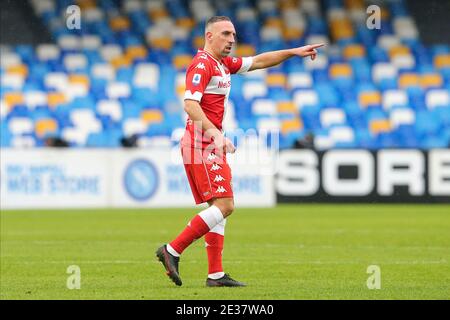 Fiorentinas französischer Stürmer Frank Ribery gesticulate gesticulate während des Fußballspiels der Serie A SSC Napoli gegen ACF Fiorentina. Napoli gewann 6-0 Stockfoto