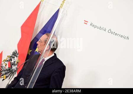 Wien, Österreich. 17. Januar 2021. Pressekonferenz der Bundesregierung. Weitere Einzelheiten zu den Corona-Massnahmen. Das Bild zeigt den Bildungsminister Heinz Faßmann (ÖVP). Stockfoto