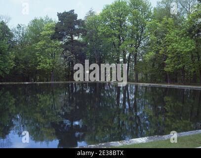 JARDIN-ESTANQUE. LAGE: PALACIO REAL-JARDINES. LA GRANJA DE SAN ILDEFONSO. SEGOVIA. SPANIEN. Stockfoto