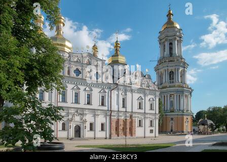 Großer Glockenturm von Lavra, der Hauptglockenturm des alten Höhlenklosters von Kiew Pechersk Lavra in Kiew, der Hauptstadt der Ukraine Stockfoto