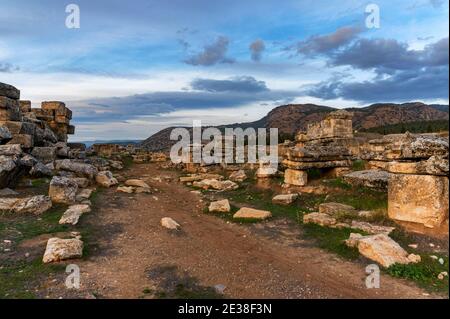 Schöne Aussicht auf Nekropole von Hierapolis in der Türkei Stockfoto
