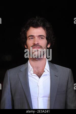 Der französische Schauspieler Romain Duris nimmt am 4. November 2010 an der Premiere des 'L'Homme Qui Vouliit Vivre Sa Vie' während des 5. Filmfestivals in Rom, Italien, Teil. Foto von Eric Vandeville/ABACAPRESS.COM Stockfoto