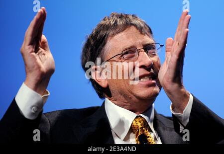 Bill Gates, Co-Chairman und Treuhänder der Bill and Melinda Gates Foundation, spricht beim Gesundheitsgipfel am 9. November 2010 im Washington Convention Center in Washington, DC, USA. Foto von Olivier Douliery /ABACAPRESS.COM Stockfoto