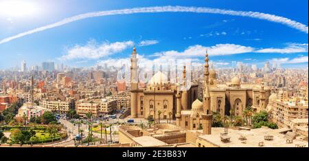 Panorama der Kairoer Zitadelle, der Moschee-Madrassa von Sultan Hassan, Ägypten Stockfoto