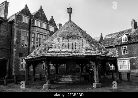 OAKHAM, RUTLAND, ENGLAND – Dezember 31 2020: Oakham Butter Cross Stockfoto