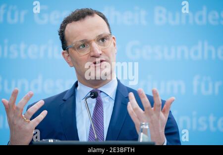 Berlin, Deutschland. Januar 2021. Bundesgesundheitsminister Jens Spahn (CDU) hält vor der Kabinettssitzung in seinem Ministerium eine Pressekonferenz ab. Quelle: Kay Nietfeld/dpa/Alamy Live News Stockfoto