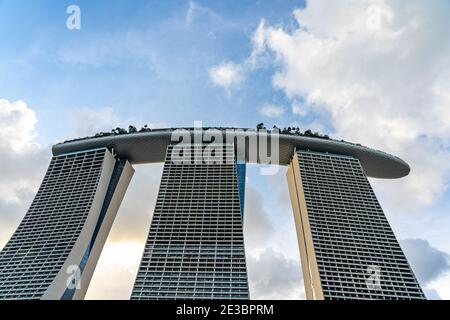 Singapur, 1. Februar 2020: Modernes Gebäude mit besonderer Architektur in Singapur Stockfoto