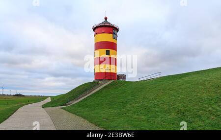 Berühmter Leuchtturm von Pilsum in Ostfriesland alias Ostfriesland Die Nordseeküste Stockfoto