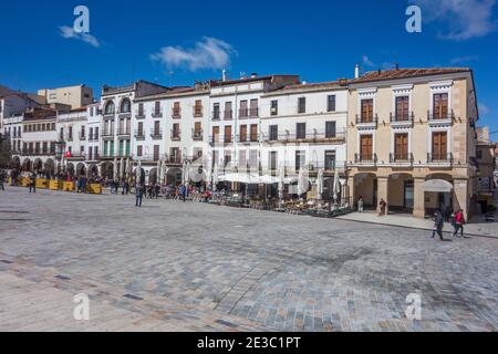 Cáceres UNESCO-Weltkulturerbe ist eine Stadt von Spanien in Extremadura, ummauerte Stadt berühmt für Torre del Bujaco, & Los Golfines de Abajo Palast Stockfoto