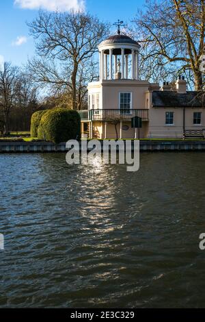 Gebäude für Veranstaltungen auf Temple Island, Henley-on-Thames, Großbritannien. Stockfoto