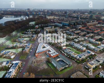 Blick von oben in Osdorp in Amsterdam, Niederlande Stockfoto