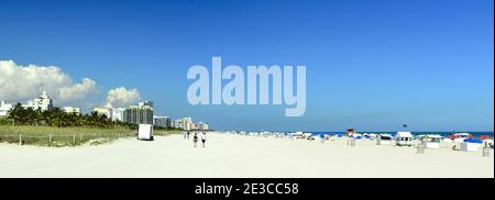 Blick Richtung Norden entlang South Beach in Miami Beach Florida Stockfoto