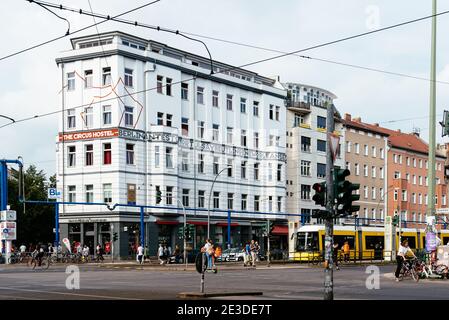 Berlin, Deutschland - 30. Juli 2019: Rosenthaler Platz im Scheunenviertel mit, Circus Hostel. Es ist eines der ältesten und charismatischsten Viertel in Stockfoto