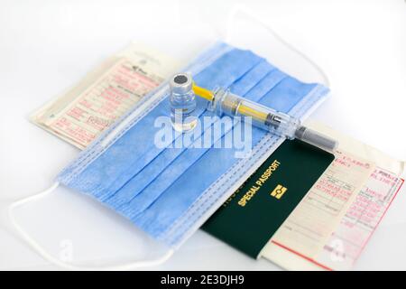 Antalya, TÜRKEI - 18. Januar 2021. Impfung und Pass mit Impfpass-Antrag Stockfoto