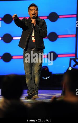 George Lopez tritt beim Konzert "Kids Inaugural: We are the future" auf, das am 19. Januar 2009 im Verizon Center in Washington, DC, USA, stattfindet. Foto von Mark O'Donald/DOD/ABACAPRESS.COM Stockfoto