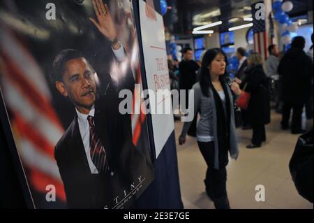 Atmosphäre während der Einweihungszeremonie für den neuen US-Präsidenten Barack Obama an der American Business School in Paris, Frankreich, am 20. Januar 2009. Foto von Mousse/ABACAPRESS.COM Stockfoto