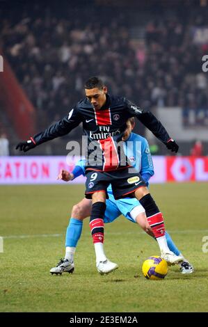 Guillaume Hoarau von PSG beim Fußballspiel der Ersten Liga, Paris Saint-Germain gegen Stade Malherbe Caen Calvados Basse-Normandie am 31. Januar 2009 im Stadion Parc des Princes in Paris, Frankreich. Paris gewann 2:0. Foto von Stephane Reix/ABACAPRESS.COM Stockfoto