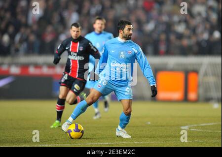 Caens Ben Khalfallah während des Fußballspiels der französischen First League, Paris Saint-Germain gegen Stade Malherbe Caen Calvados Basse-Normandie am 31. Januar 2009 im Stadion Parc des Princes in Paris, Frankreich. Paris gewann 2:0. Foto von Stephane Reix/ABACAPRESS.COM Stockfoto