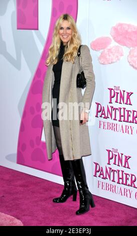 Alana Stewart besucht am 3. Februar 2009 die Premiere von 'The Pink Panther 2' im Ziegfeld Theater in New York City, NY, USA. Foto von Gregorio Binuya/ABACAPRESS.COM Stockfoto