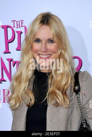 Alana Stewart besucht am 3. Februar 2009 die Premiere von 'The Pink Panther 2' im Ziegfeld Theater in New York City, NY, USA. Foto von Gregorio Binuya/ABACAPRESS.COM Stockfoto