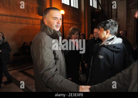 Stephane Colonna, der Bruder von Yvan Colonna, kommt am 9. Februar 2009 in das Pariser Gerichtsgebäude, um am Prozess von Yvan Colonna in Paris teilzunehmen. Foto von Mousse/ABACAPRESS.COM Stockfoto