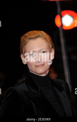 Die schottische Schauspielerin und Jurypräsidentin Tilda Swinton nimmt am 9. Februar 2009 an der Premiere von "The Messenger" im Rahmen der 59. Berliner Filmfestspiele in Berlin Teil. Foto von Mehdi Taamallah/ABACAPRESS.COM Stockfoto