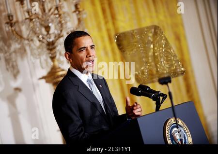 US-Präsident Barack Obama hält am 13. Februar 2009 im East Room des Weißen Hauses in Washington, DC, USA, eine Rede vor Mitgliedern des Business Council. Foto von Olivier Douliery/ABACAPRESS.COM Stockfoto