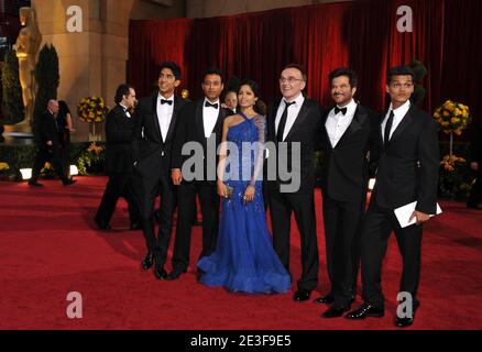 Dev Patel, Irrfan Khan, Freida Pinto, Danny Boyle, Anil Kapoor und Madhur Mittal bei der 81. Academy Awards Zeremonie, die am 22. Februar 2009 im Kodak Theater in Los Angeles, CA, USA, stattfand. Foto von Lionel Hahn/ABACAPRESS.COM (im Bild: Dev Patel, Irrfan Khan, Freida Pinto, Danny Boyle, Anil Kapoor, Madhur Mittal) Stockfoto