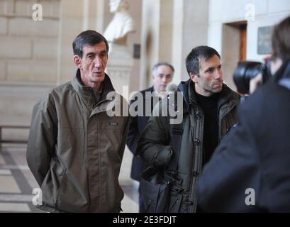 Joseph Versini im Pariser Gerichtsgebäude, um am 6. März 2009 am Prozess gegen Yvan Colonna in Paris teilzunehmen. Foto von Mousse/ABACAPRESS.COM Stockfoto