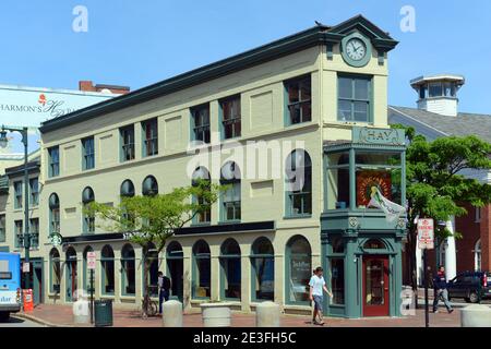 Portland Arts District das H. H. H. Hay Building wurde 1820 an der Ecke der Free Street und Congress Street im Herzen des Arts District von Portland erbaut Stockfoto