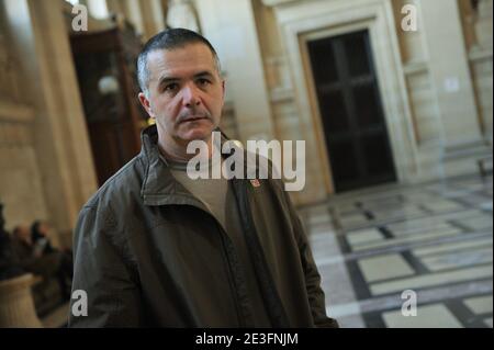 Stephane Colonna, der Bruder von Yvan Colonna, kommt am 16. März 2009 in das Pariser Gerichtsgebäude, um am Prozess von Yvan Colonna in Paris teilzunehmen. Foto von Mousse/ABACAPRESS.COM Stockfoto