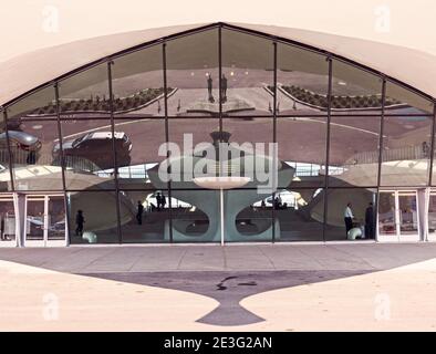 Glassinnung am TWA-Terminal am JFK-Flughafen in Queens NYC Stockfoto