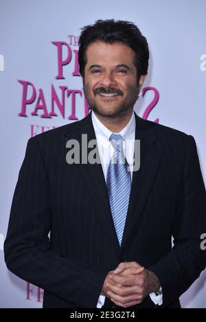 Schauspieler Anil Kapoor nimmt am 3. Februar 2009 an der Premiere von 'The Pink Panther 2' im Ziegfeld Theater in New York City, USA Teil. Foto von Gregorio Binuya/ABACAUSA.COM (im Bild: Anil Kapoor) Stockfoto