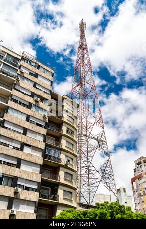 Telekommunikationsturm in Montevideo, Uruguay Stockfoto