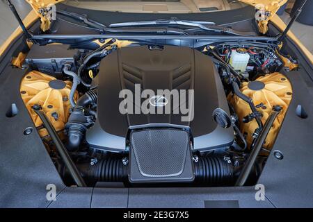 Motor Bay Lexus LC V8 Stockfoto