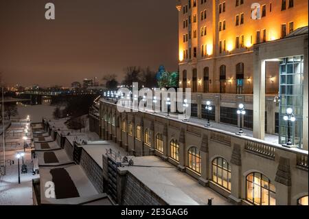 Chateau Laurier mit Blick auf die Schleusen des Rideau-Kanals Stockfoto