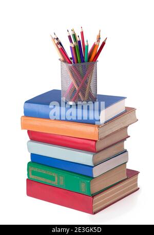 Stapel von alten Büchern isoliert auf weiß. Stockfoto